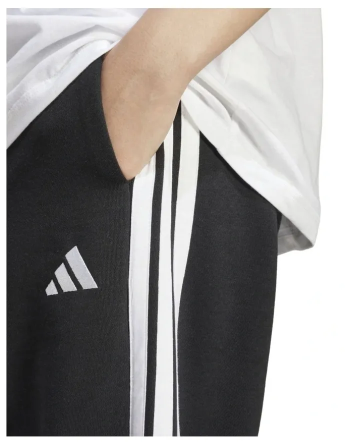 adidas Essentials 3-Stripes Fleece Loose-Fit Joggers in Black