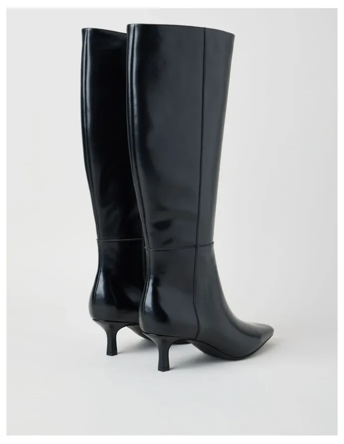 Basque Diaz Boot in Black