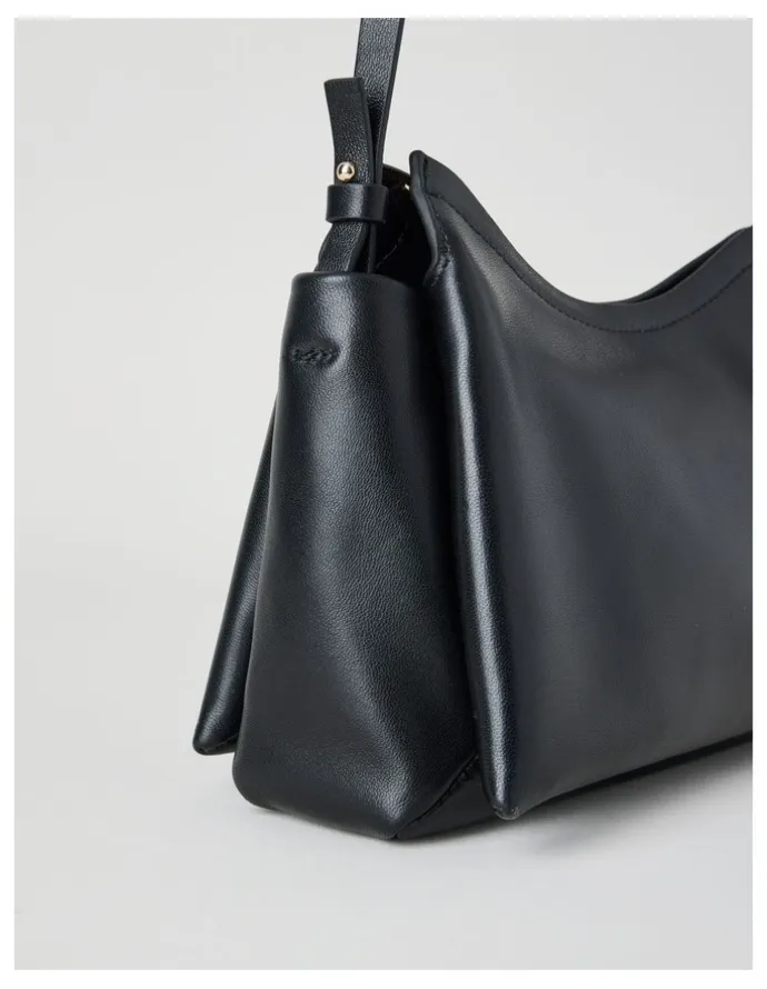 Basque Gracie Leather Crossbody Bag in Black