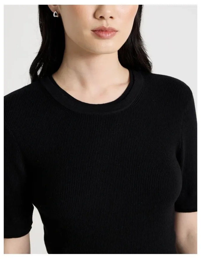 Basque Short Sleeve Double Layer Knit Tee in Black