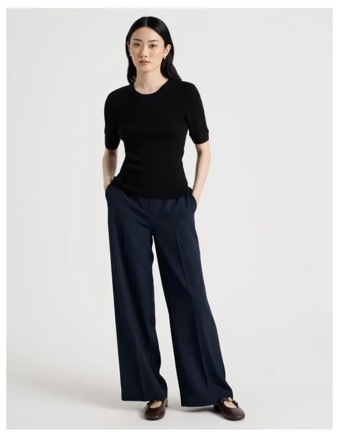 Basque Short Sleeve Double Layer Knit Tee in Black