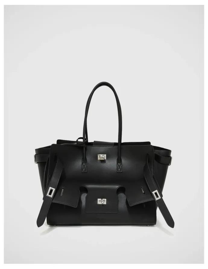 Belle & Bloom In The City Shoulder Bag in Black