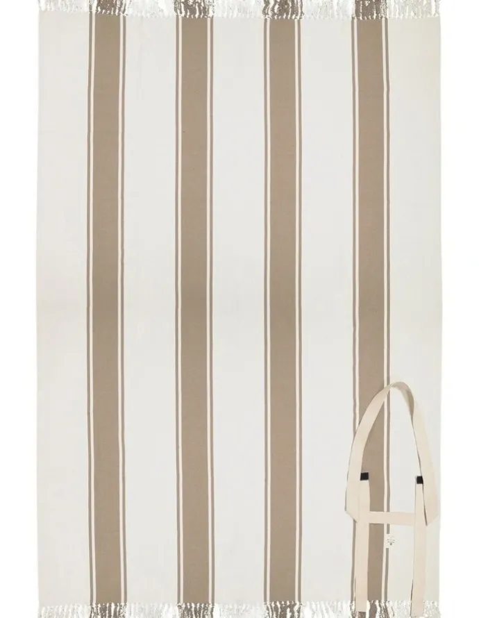 Billabong Long Weekend Beach Blanket in Multi