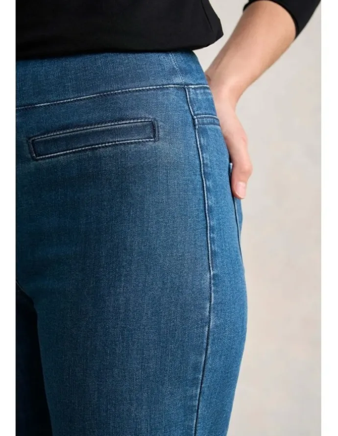 Blue Illusion Bengajean(R) Le Flare - Washed Mid Indigo