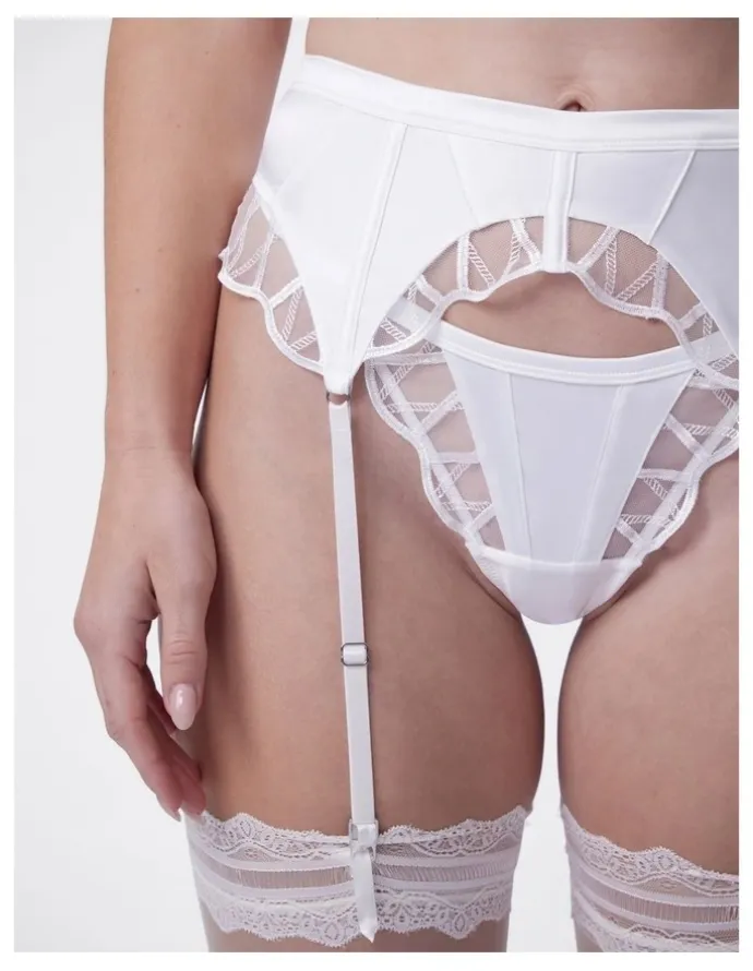 Bras N Things Bras N Things Vamp Hopeless Romantic Suspender in Ivory
