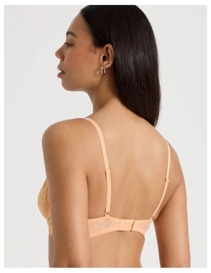 Chloe & Lola Lola Broderie Lace Underwire Bra in Apricot
