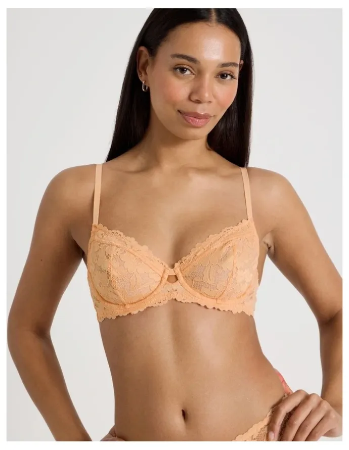 Chloe & Lola Lola Broderie Lace Underwire Bra in Apricot