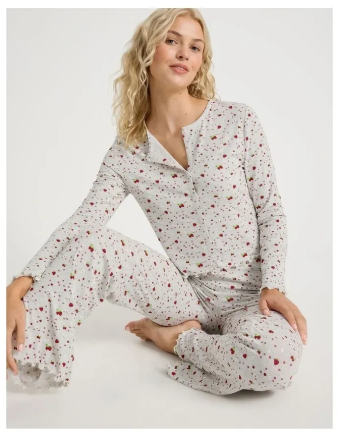 Chloe & Lola Lola Fluted Rib Long Sleeve Top in Strawberry Fields Print