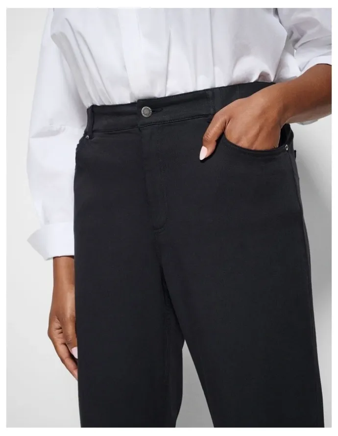 Commonry The Soft Stretch Casual Pant in Black