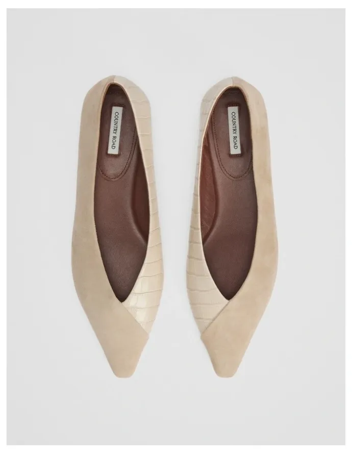 Country Road Norah Spliced Ballet in Buff