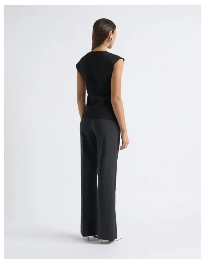 Cue Milano V-Neck Tank