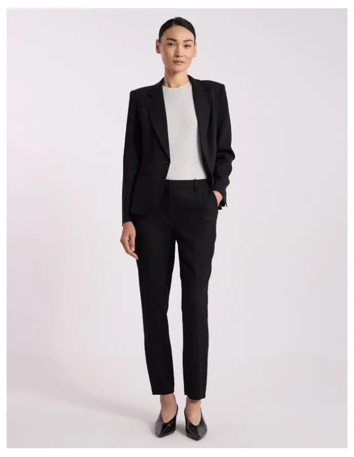 David Lawrence Edna Tapered Pant in Black