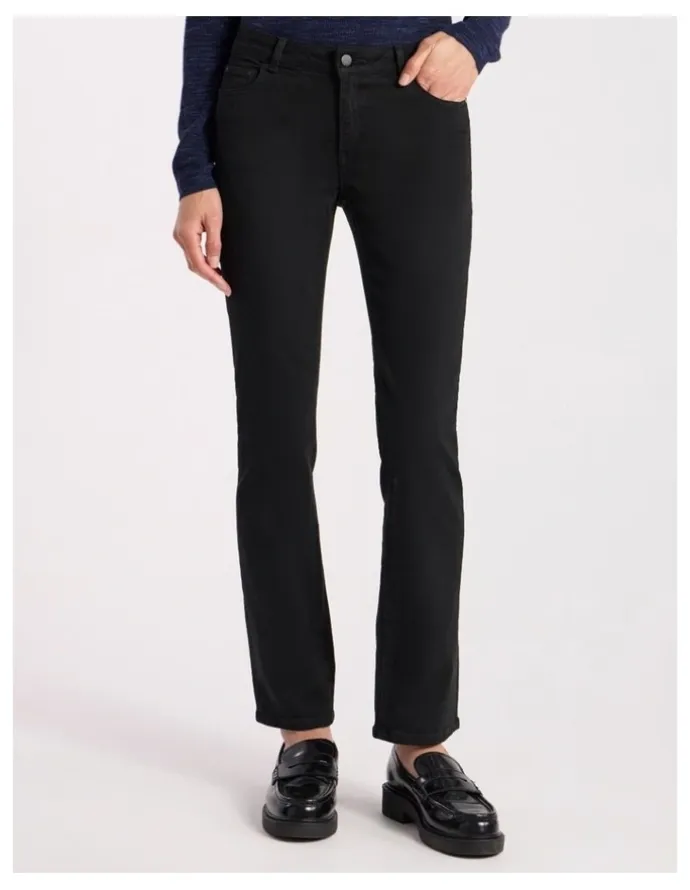 David Lawrence Amanda Slim Leg Jean in Black