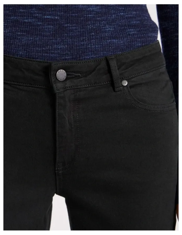 David Lawrence Amanda Slim Leg Jean in Black