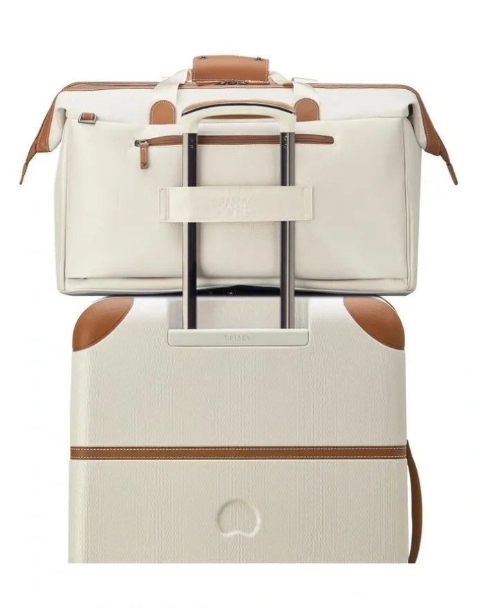 Delsey Chatelet Air 2.0 Large Size Weekender in Angora