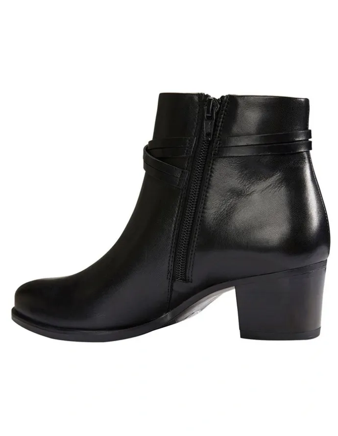 Easy Steps Carlton Black Glove Boot