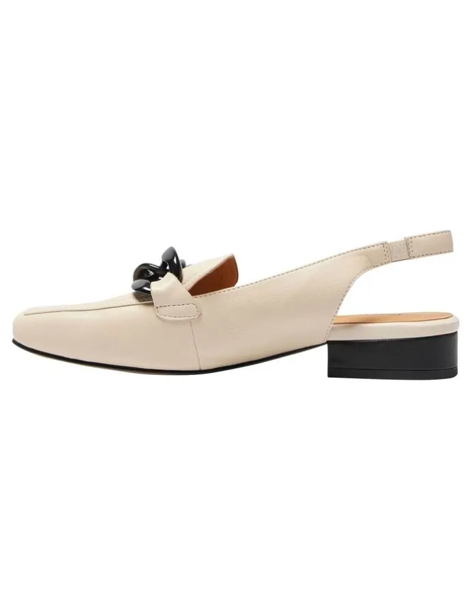 Easy Steps Domino Flat Shoes in Ivory/Black