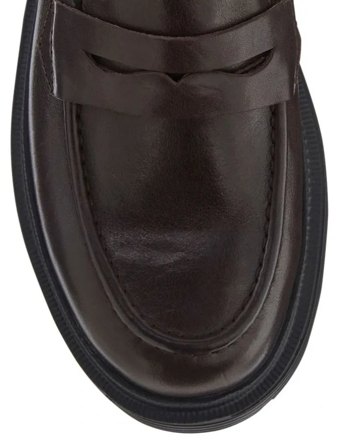Easy Steps Eleanor Loafers in Chocolate Leather