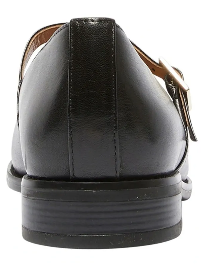 Easy Steps Gabriel Flat Shoes in Black Leather