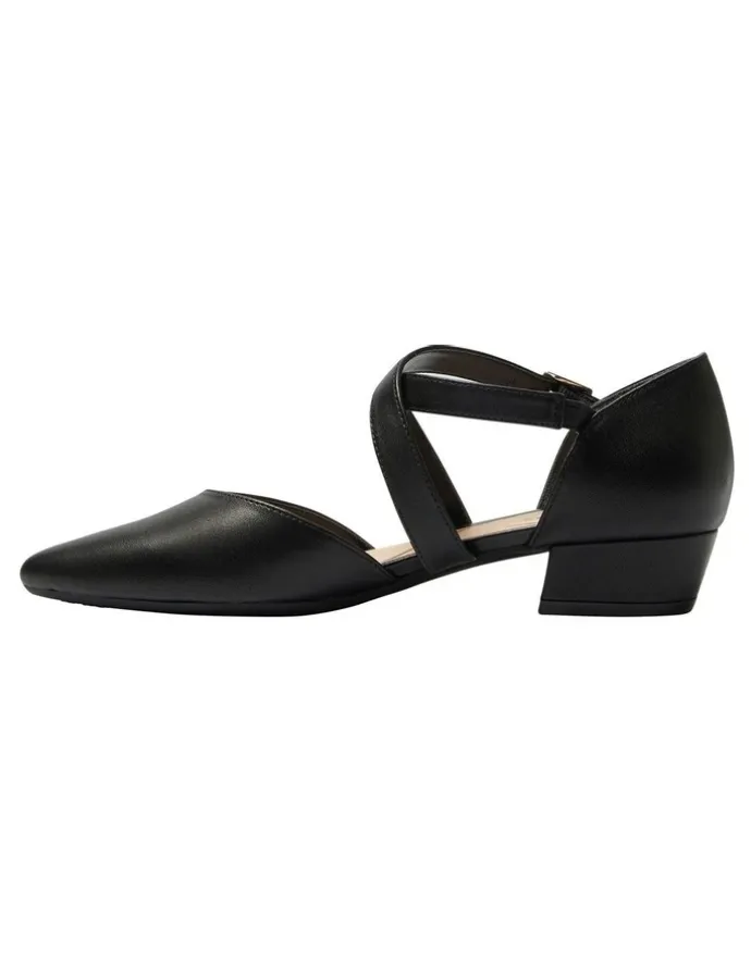 Easy Steps Renee Heeled Shoes in Black Leather