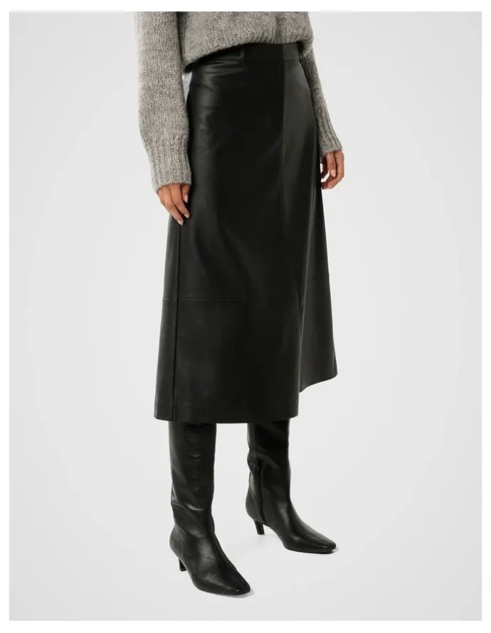 Forever New Jaelyn Vegan Leather Midi Skirt in Black