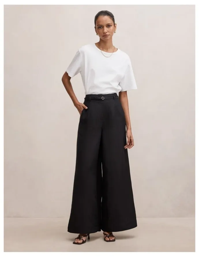 Forever New Petite Matilda Linen Blend Pants in Black