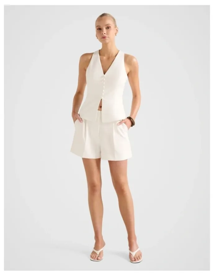Forever New Winslet Tailored Shorts in White
