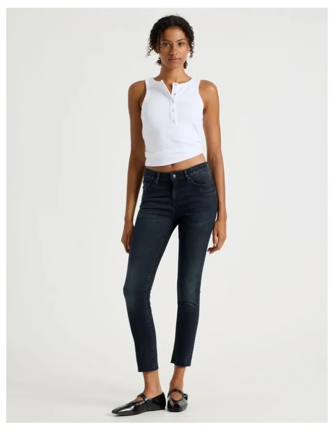 GRAB Ankle Skinny Low Rise Jean In Blue Black