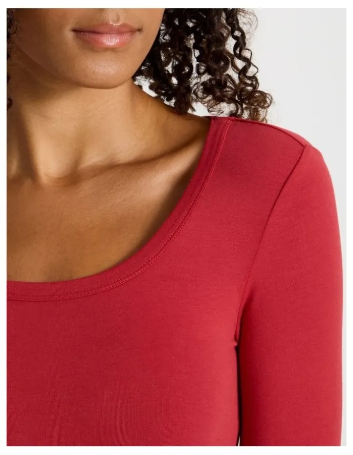 Grab Long Sleeve Scoop Neck Tee in Cherry Red