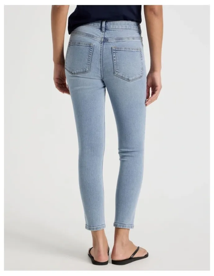 GRAB Skinny Mid Rise Jean With Short Inseam in Light Indigo