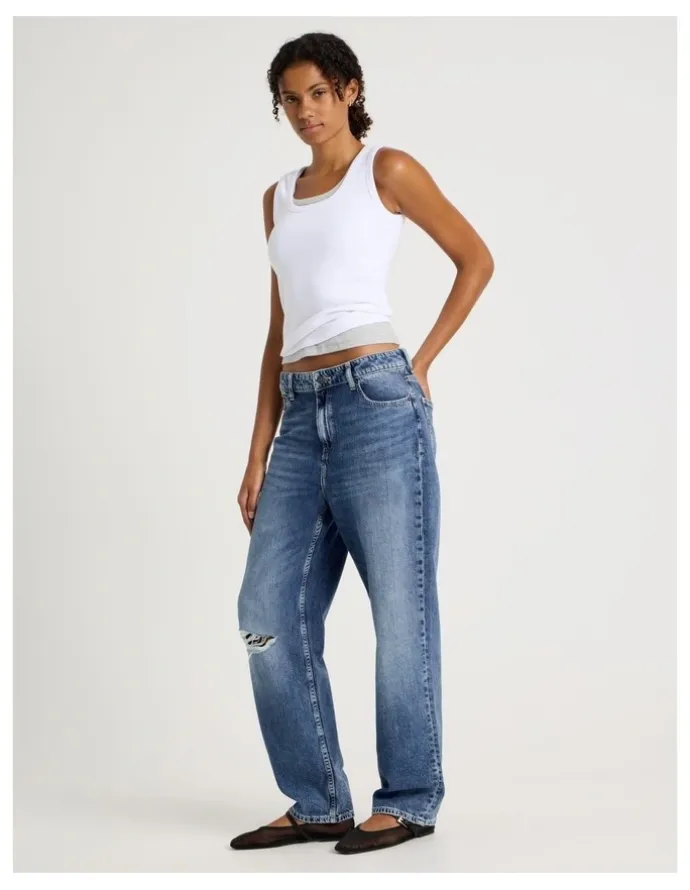 GRAB Boyfriend Mid Rise Jeans In Medium Indigo Vintage Wash