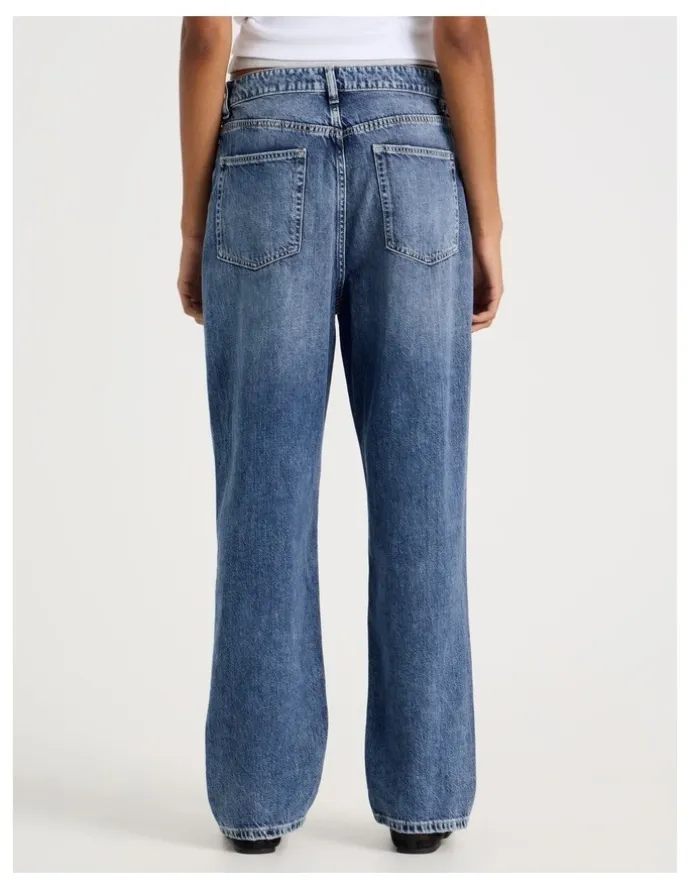 GRAB Boyfriend Mid Rise Jeans In Medium Indigo Vintage Wash