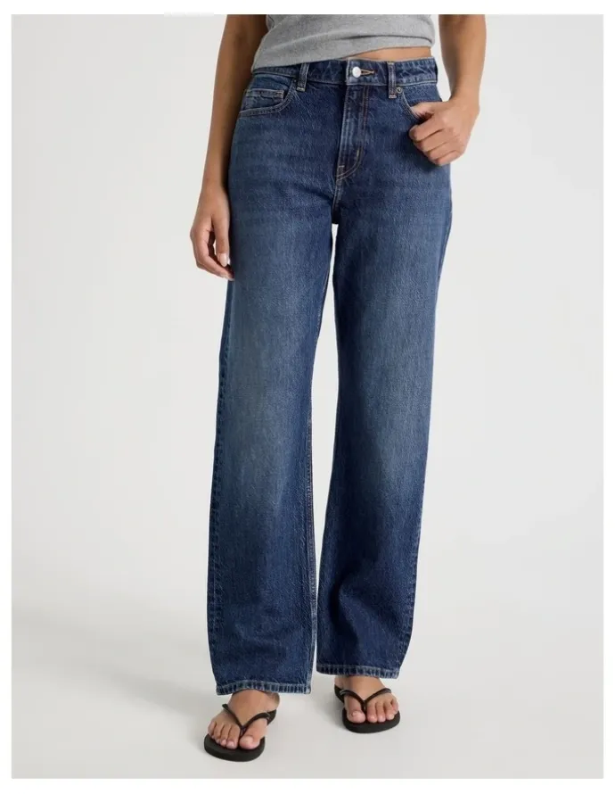 GRAB Straight High Rise Jeans in Medium Indigo