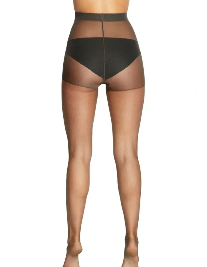 Levante Lia Pantyhose in Londra