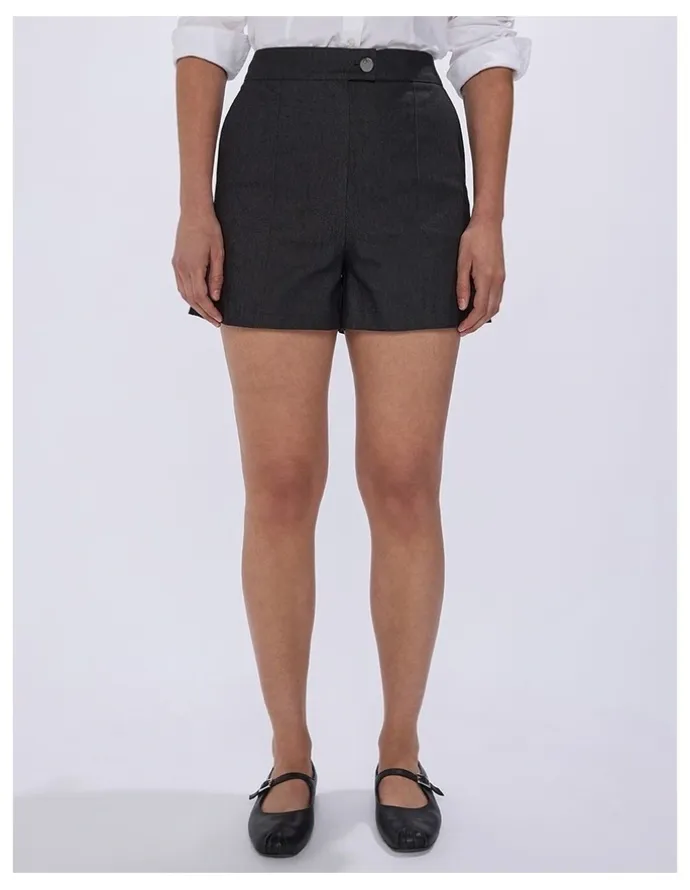 Marcs Tate Smart Denim Short in Washed Black