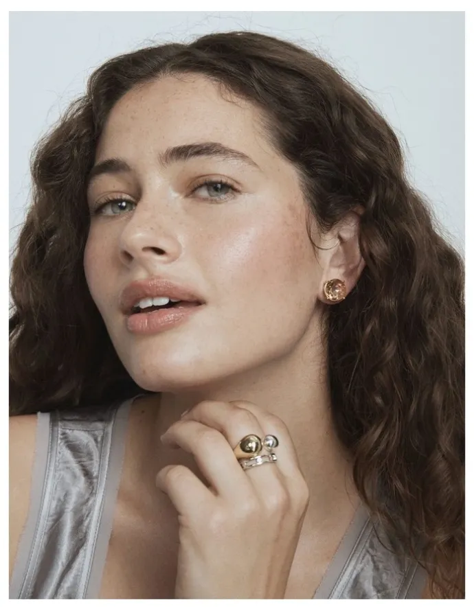 Mimco Glowy Crystal Stud Earrings in Petal