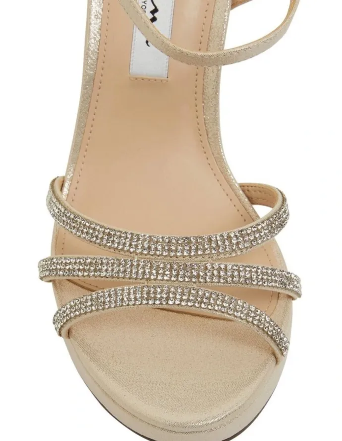Nina Saralyn Platino Ref Suedette Sandals
