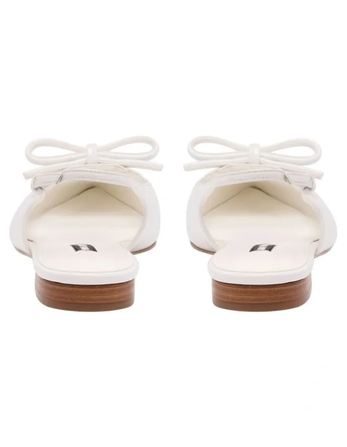 Nine West Lonzza Flat in White