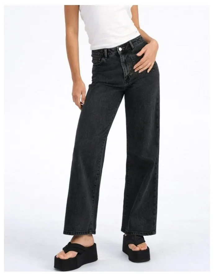 ONLY Victoria High Waisted Pocket Flared Denim Jeans in Washed Black