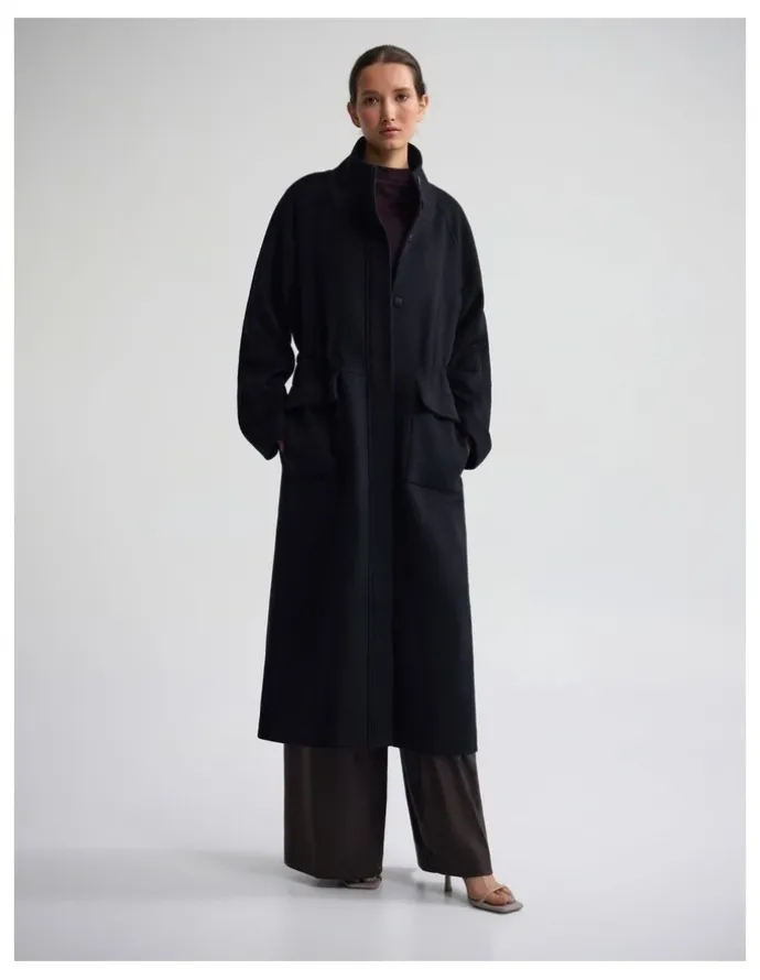 Oxford Isabelle Drawcord Coat in Black