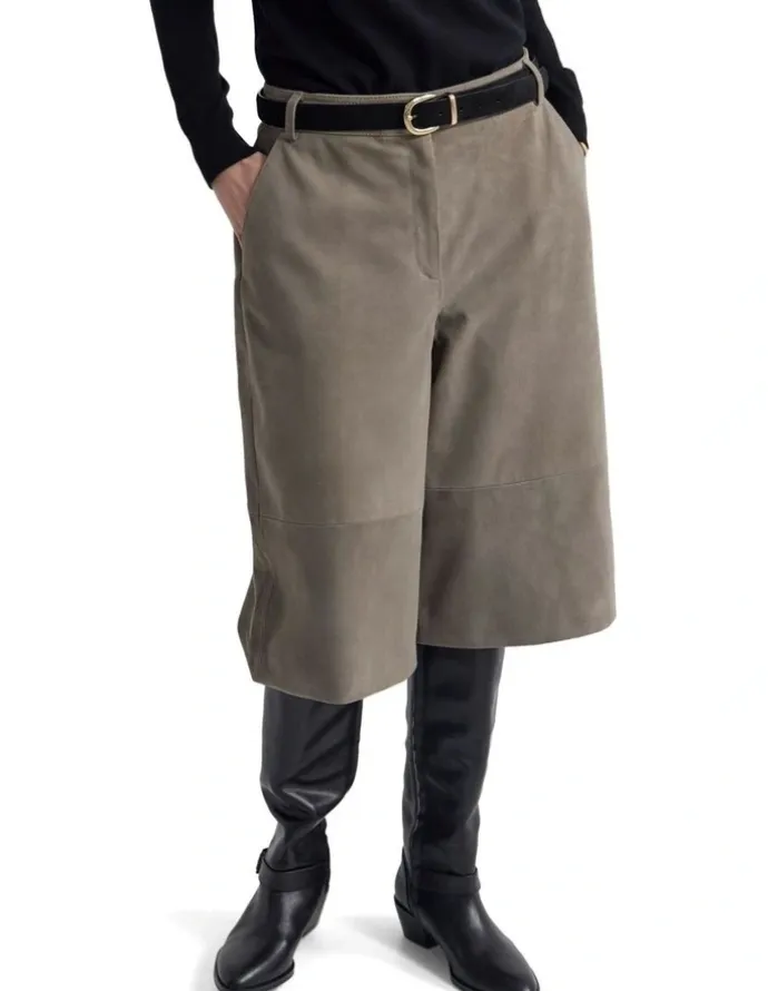 Oxford Kiera Suede Bermuda Shorts in Grey
