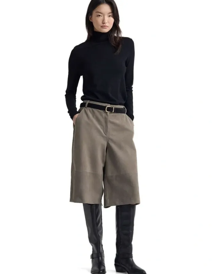 Oxford Kiera Suede Bermuda Shorts in Grey