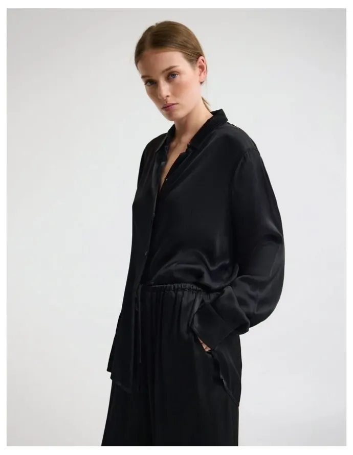 Oxford Lauren Silky Shirt in Black