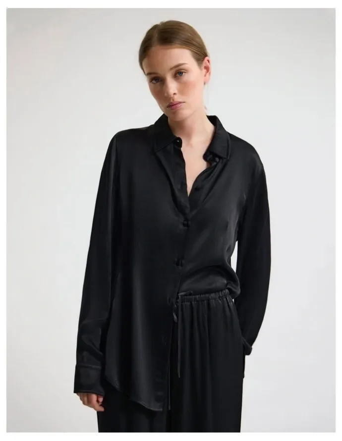 Oxford Lauren Silky Shirt in Black