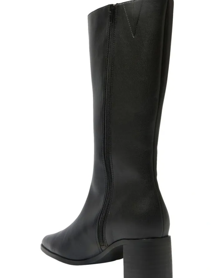 Ravella Everest Boots in Black