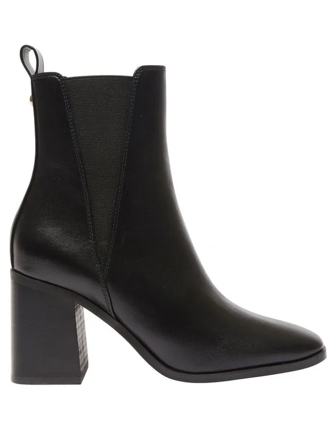 Ravella Major Boots In Black Smooth