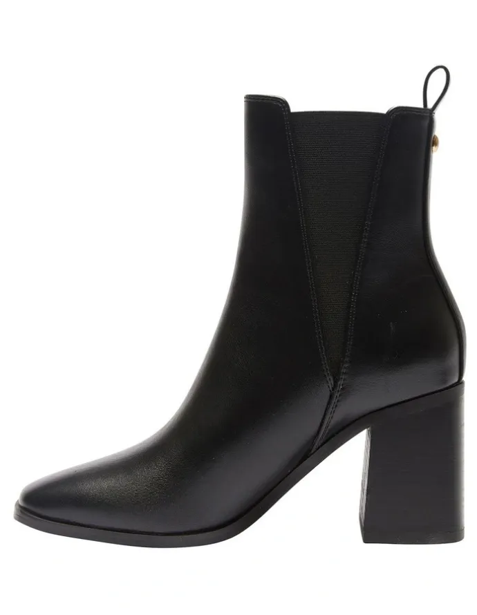 Ravella Major Boots In Black Smooth