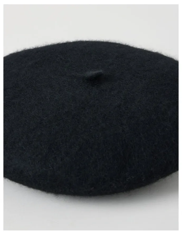 Regatta Beret Winter Hat in Black