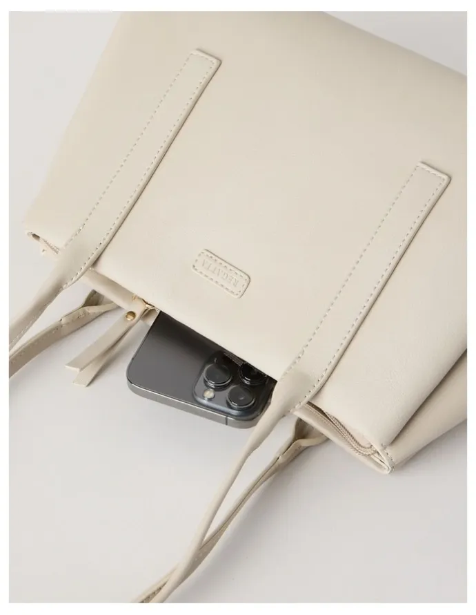 Regatta Linda Shoulder Bag in Stone