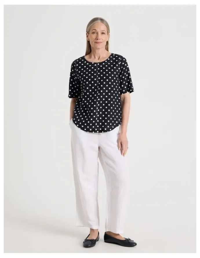 Regatta Petites Short Sleeve Top With CF Seam & Curved Hem in Navy/White Spot